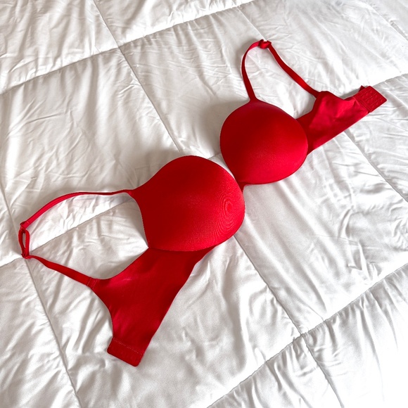 Teardrop Push-Up Bra (SKIMS Ultimate | 34DD) - Picture 7 of 10